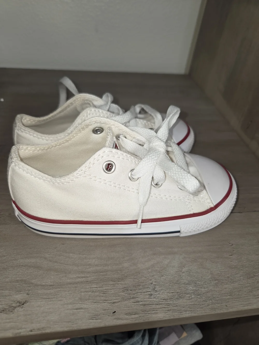 Converse Kids' Chuck Taylor All Star Low Top Sneakers - White with Red Trim